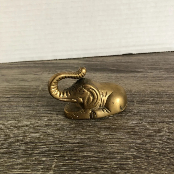 Vtg Small Brass Elephant - Picture 2 of 7
